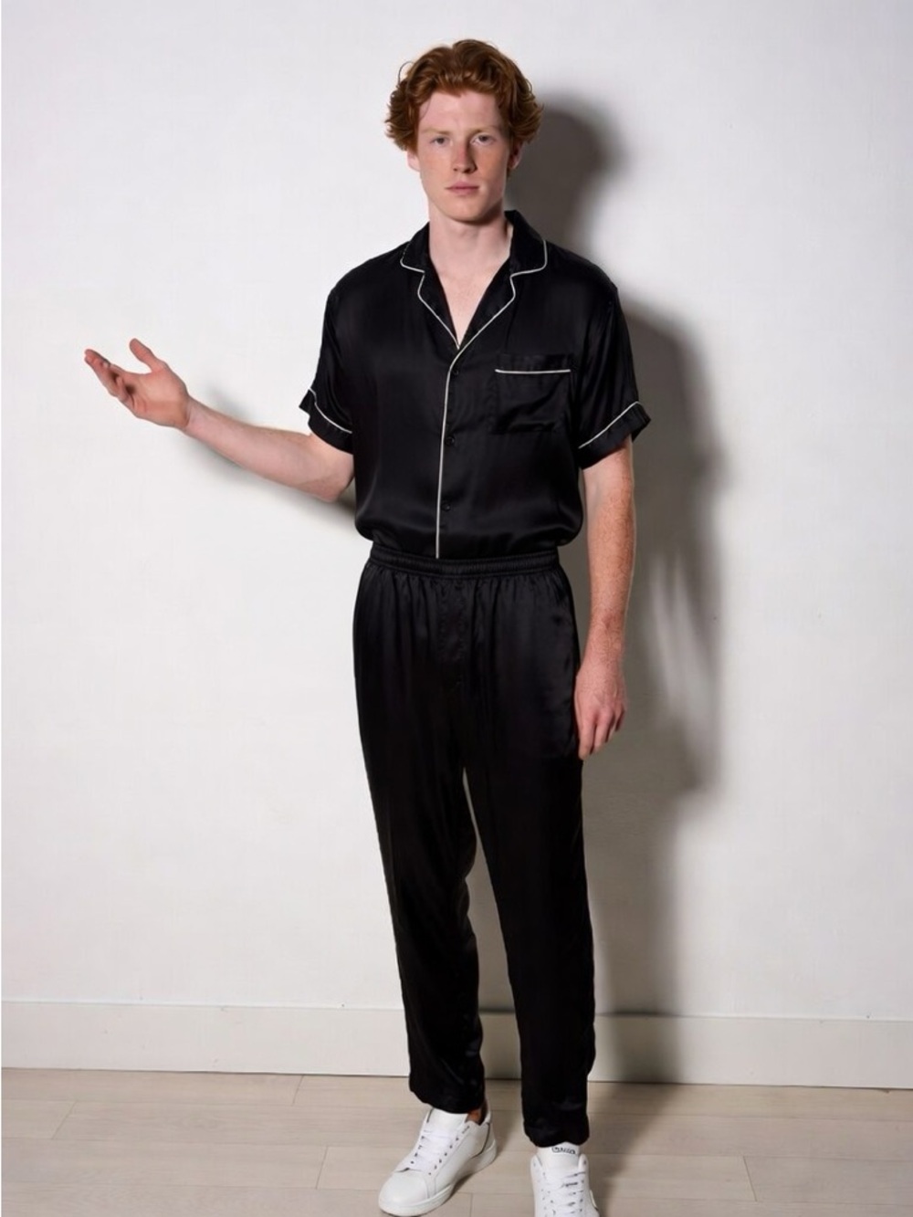 Mens XLT black & white button up shirt